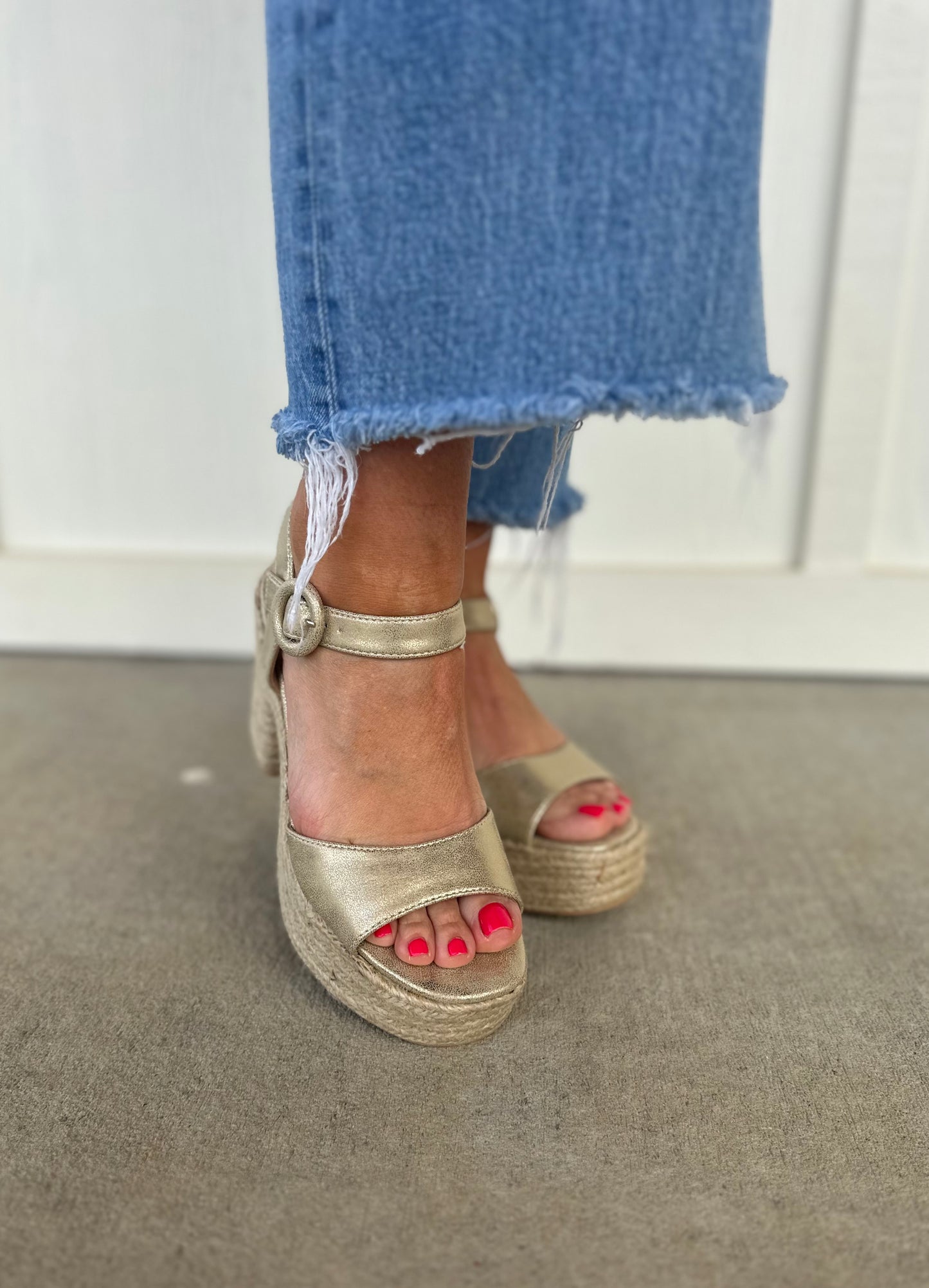 Jana Gold Wedge