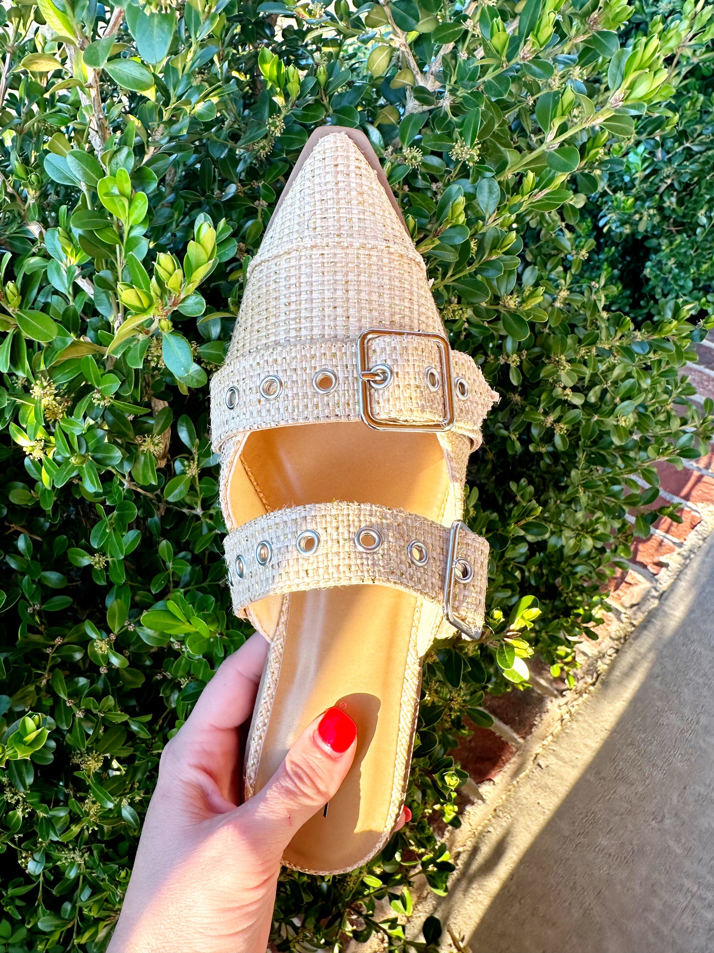 Shiny Gold Raffia Buckle Mule