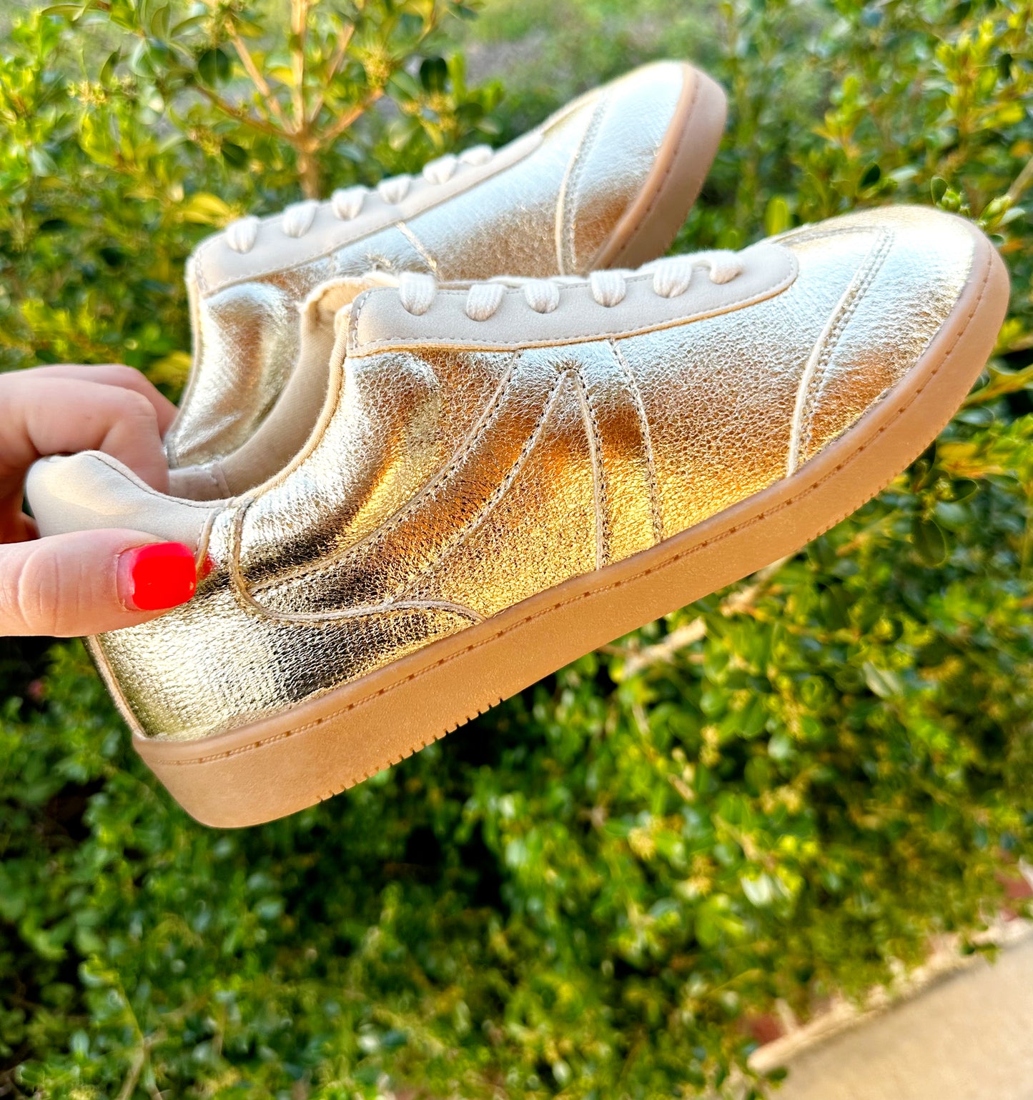 Gold Sneaker