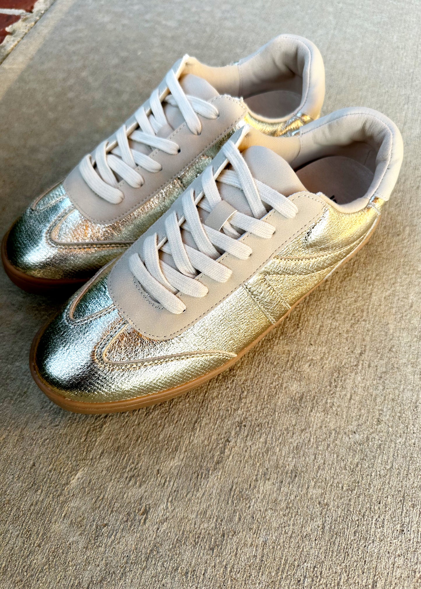 Gold Sneaker