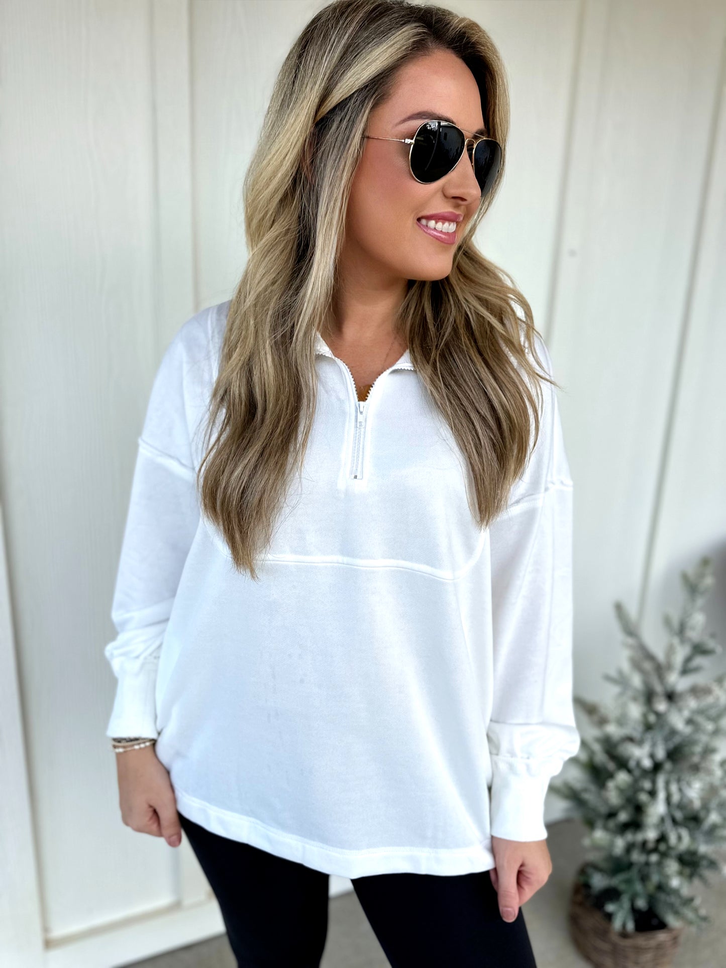 Elira Pullover (Black or White)